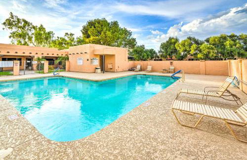 Relax Poolside! Peoria Oasis, 2 Mi to Downtown - Foto 27