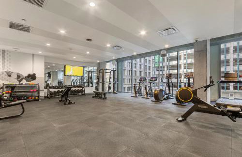 Premier Penthouses and Apartment with Captivating Views of Millennium Park - Photo 50