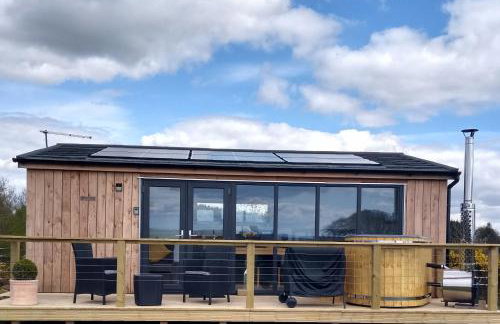 Cleeves Cabins Arran Luxury Lodge with hot tub - Foto 11