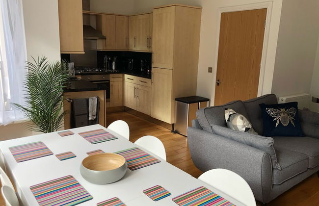 Apartmentsleeps6-balcony-freep-whiterabbitretreat - Foto 11