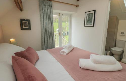 The Burrows - Photo 10