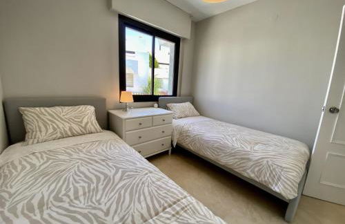 Escape to Serenity - 3 Bedroom Townhouse by the Sea! - Photo 17