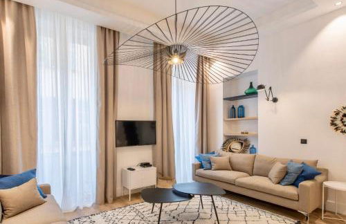 COURS SALEYA Renovated 3 Bedrooms 1 min to Beach Air Conditioning - Foto 38