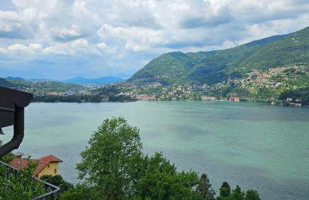 La Terrazza sul Lago di Como con garage - Photo 25