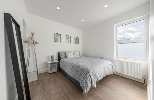 Entire 3 Bedroom House in London - Canning Town, City Airport, London ExCel - Foto 5