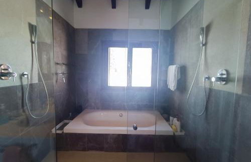 La Traviesa,Villa de Lujo de 500 m. en el Campo con Piscina - Foto 62