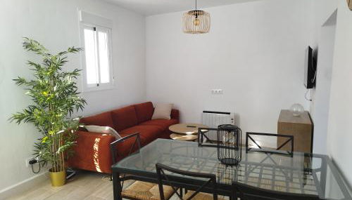 LA CASITA DE ISABEL, casa rural con patio privado en Montecorto, cerca de Ronda y Grazalema - Foto 1