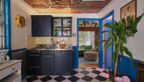 Vintage Lovers` Cabin with Jacuzzi & Lake Access - Foto 3