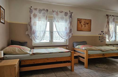 App-O1-2-3-Personen-23km-bis-Frankfurt-Nord - Foto 6