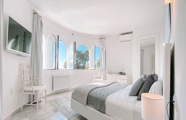 Premium Villa With Private Pool - Photo 5