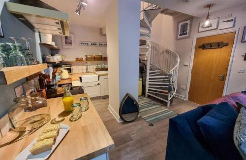 Stunning Luxury Vintage Duplex with Parking - Foto 9