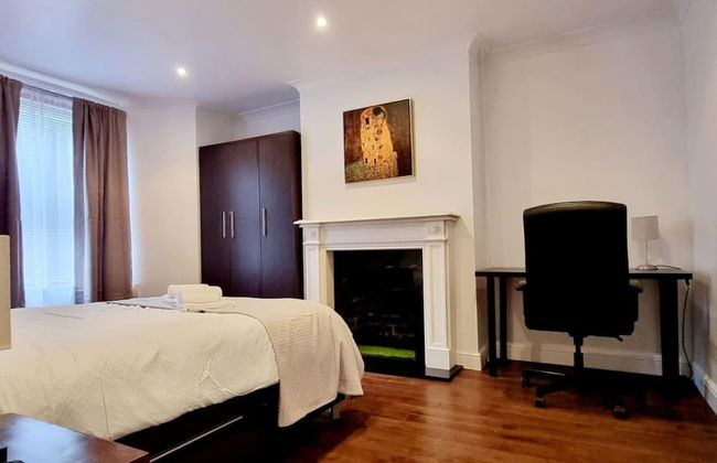 Garden Flat of a Charming Victorian Property in Central London With Aircon and Family-friendly - Foto 3