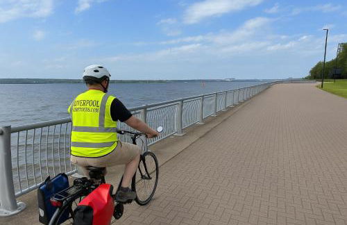 Central Apt - Sleeps 6- Steps to Bars & Restaurant - Foto 37