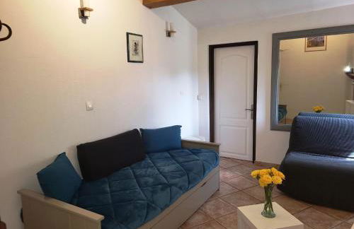 15mn de Cannes, Villa la Soleiade , Gites , type T2, clim, piscine, parking au Lac de Saint-Cassien VAR - Foto 13