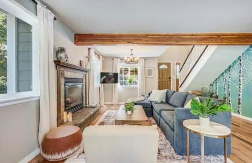 Hillside Cottaga- Private pond, hot tub, game room, by ONP - Foto 36