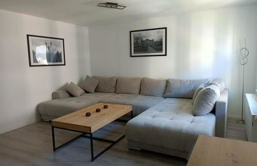 D-Quadrat FeWo "Doni" für Familien, Geschäftsreisende und Urlauber, mit 3 Zimmern, Tageslichtbad, Südbalkon und Kingsize-Betten, für bis max 6 Erwachsene und 2 Kleinkinder - Foto 13