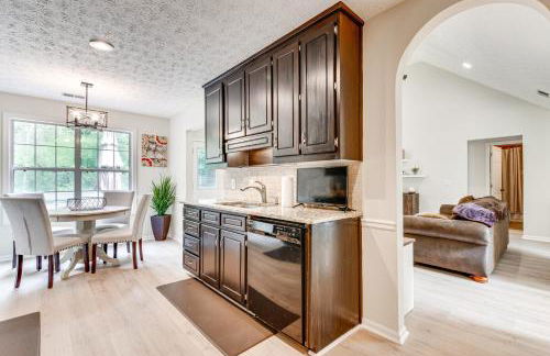 Game Room and Peaceful Deck Dacula Family Home - Foto 7