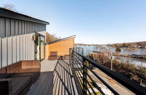 Modern Lakeview Home with Private Dock Sleeps 5 - Foto 5