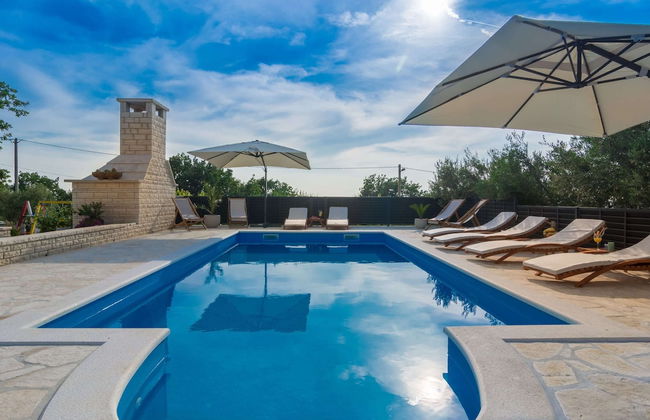 Beautiful Villa in Lisicic With Private Pool - Foto 27