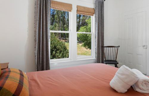 Sebastopol Farmhouse on 3 acres, fiber, kid friendly - Foto 29