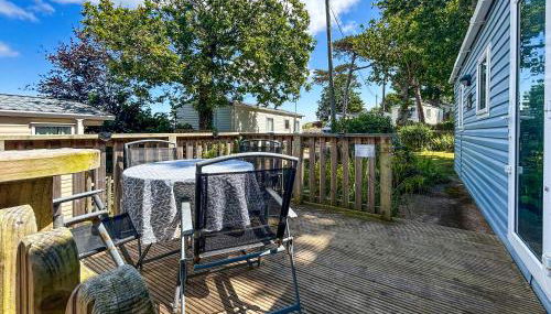 The Bolt Hole - Photo 2