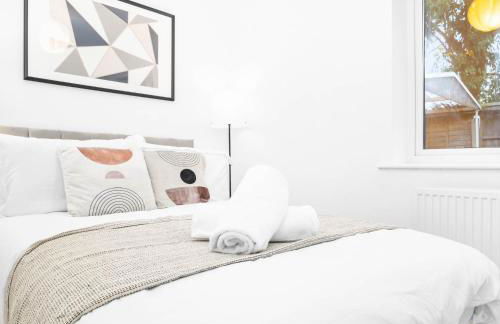 Four Bed House - Garden - Parking - Speed Wi-Fi 75CMR - Foto 21