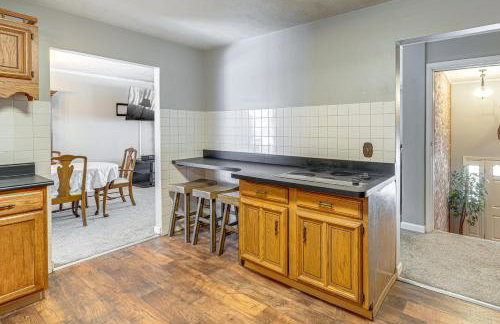 half Mi to Kanawha River Quiet Escape with Patio - Foto 6