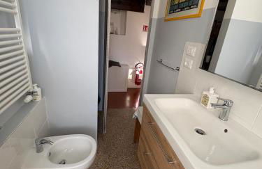 A due passi da tutto, luminoso vicino al navebus - Photo 27