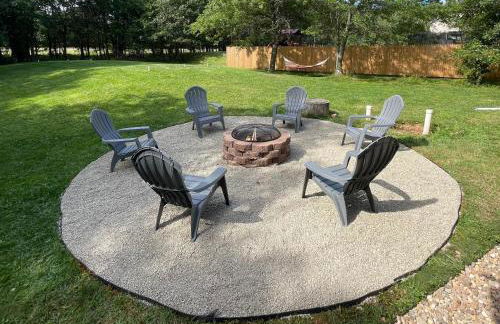 Spacious Pocono Home with Hot Tub and Fire Pit - Foto 24