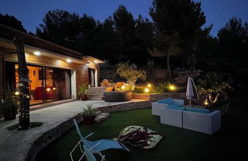 Luxueuse Villa avec Piscine et jacuzzi sur les hauteurs de La Ciotat - Foto 8