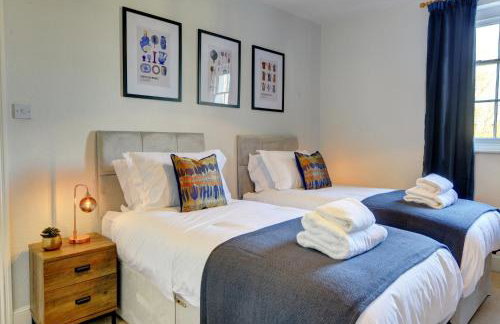 Regency Nest by Spa Town Property - Stylish 3 Bedroom Apartment on 2 Floors, Central Leamington Spa - Foto 38