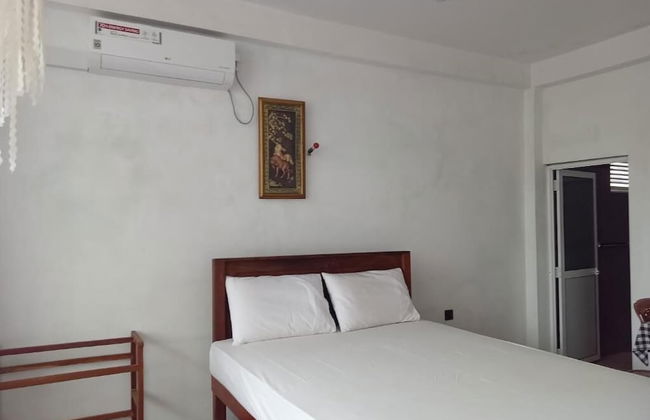 Lyons Villa - Photo 5