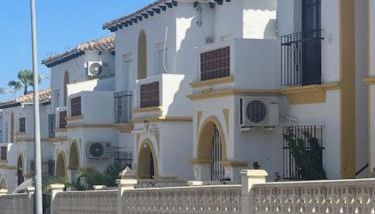 BEAUTIFUL RENOVATED 1 BEDROOM APARTMENT WITH ACCESS TO 4 POOLs - Foto 5