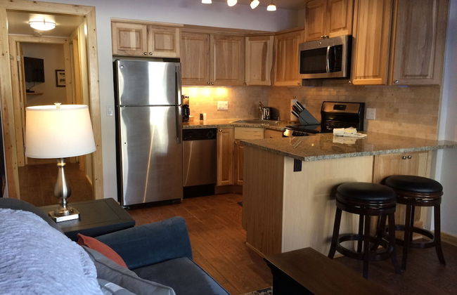 Vail Racquet Club Mountain Resort - Photo 8