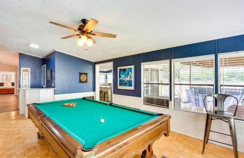 Hot Tub and Dock Lakefront Mabank Home - Foto 14