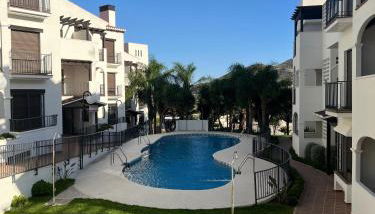 Estupendo piso con mar y montaña - Foto 2