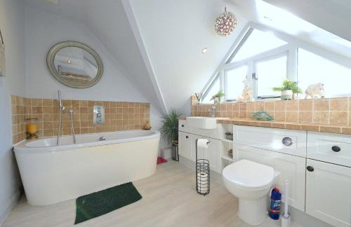 Beautiful Thatched Cottage Windsor Ascot Bracknell - Photo 36