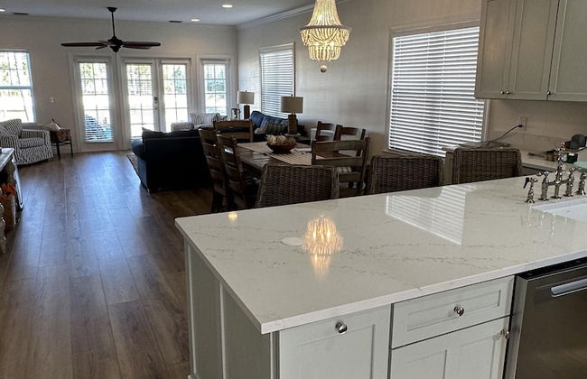 Waterfront Luxury Villa With Sunset Views And Boat Slip 3 Bedroom Townhouse by RedAwning - Foto 25