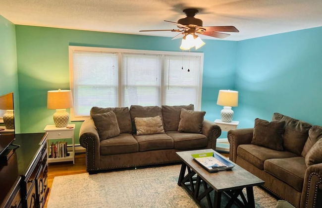 Hadley Amherst Location Explore the Valley Colleges - Foto 5