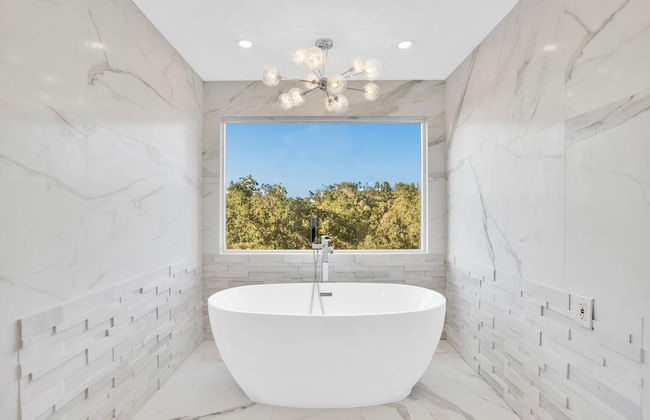 Dona Teresa by Avantstay Home Studio, City Views - Photo 24