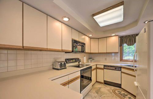 Mountain-View Campton Retreat about 3 Mi to Ski Slopes - Foto 3