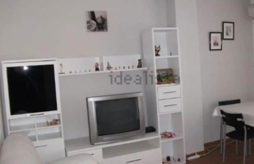 Precioso apartamento 1ª linea playa con piscina - Photo 23