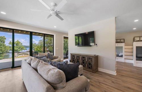 New Home, Dock, Kayaks, Game Room, Water Views - Foto 16