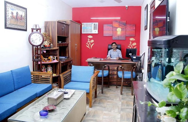 Room in Guest Room - Maplewood Guest House, Neeti Bagh, New Delhiit is a Boutiqu Guest House - Room 2 - Foto 6