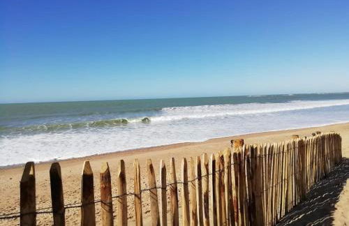 Maison de Vacances Cosy à 800m de la Plage avec Cour Privative et Accès WIFI - FR-1-231-161 - Photo 12