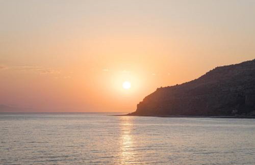 Yerma Suites Limeni - Photo 18