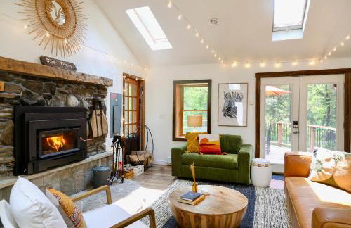 Stunning Catskills Cabin - Photo 66