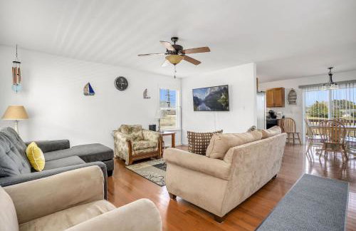 Beachin' at the Cove - Golf course, Shared pool & more! - Foto 6