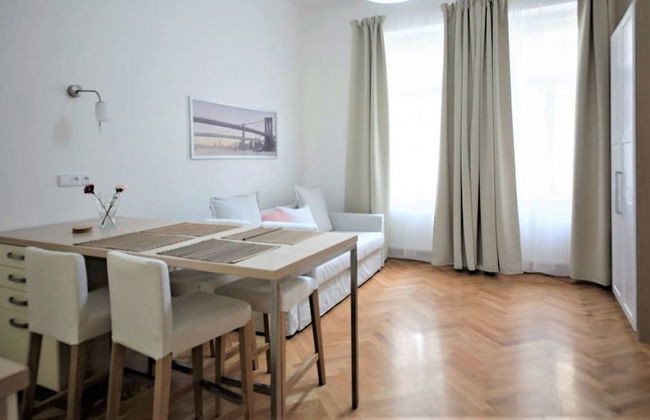 City Castle Aparthotel - Foto 16