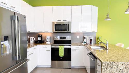 Stylish 3-BR with Private Pool & Conservation View - Foto 3